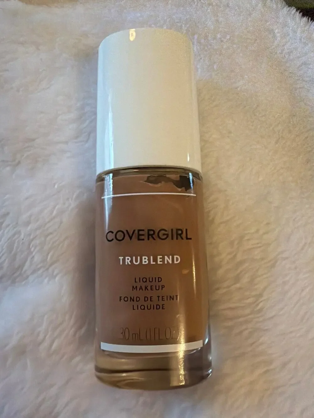 COVERGIRL TruBlend Liquid Makeup Foundation D3 Honey Beige 1 oz 30mL